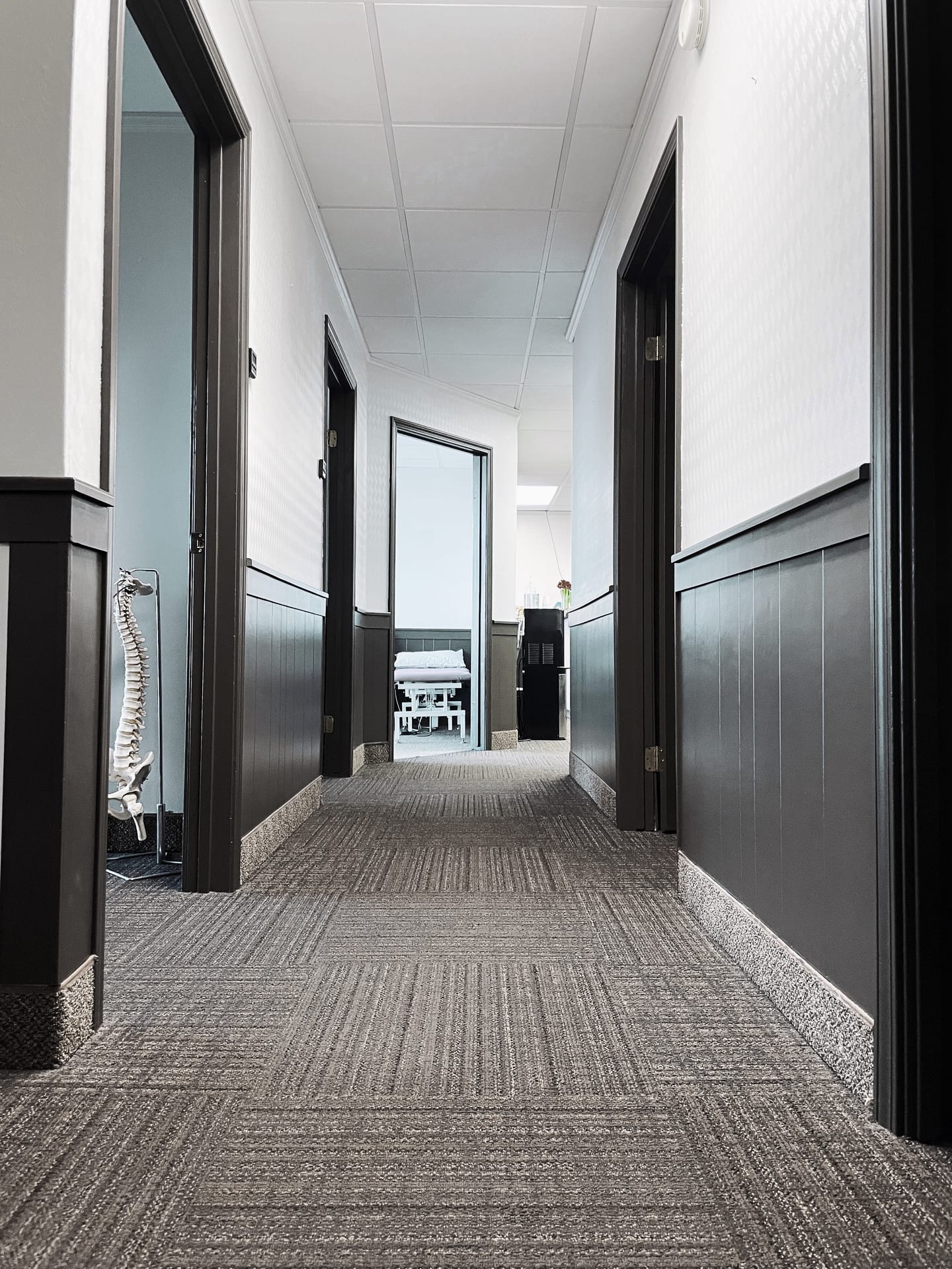 Treatment room with table